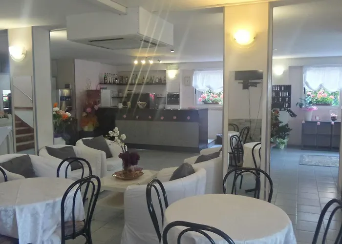 酒店 Bing 里米尼